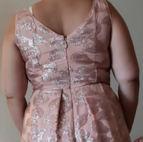 Dress - Picture 2 of 2